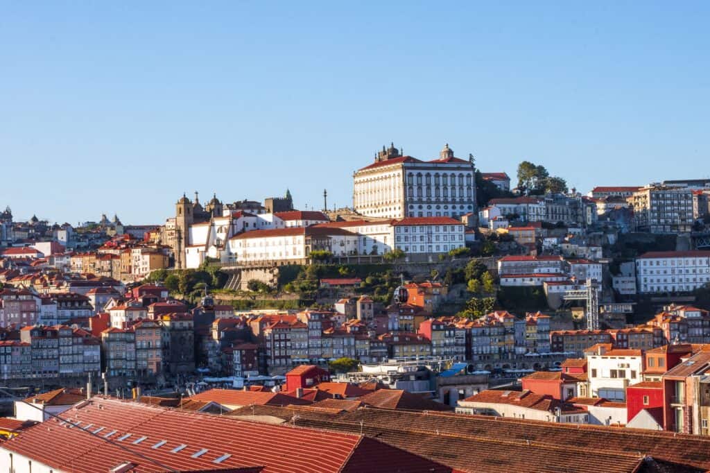 buildings in porto in portugal